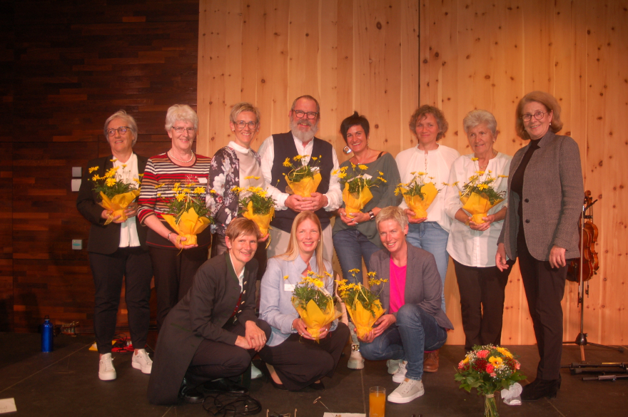 Die ehrenamtlichen Hospizbegleiterinnen mit Angelika Heim, Katrin Gerger und Marina Baldauf