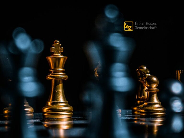 Goldene Schachfiguren