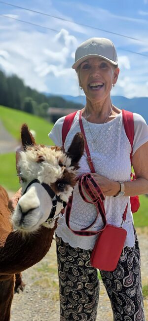 Spaziergang mit Alpaka