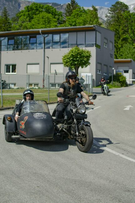 Bernhard beim Losfahren auf dem Weg vom Hospizhaus