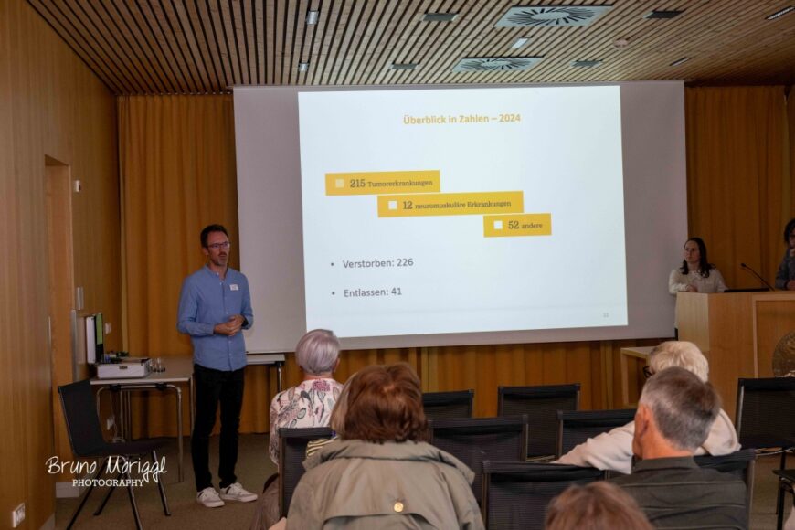 Bei der Infoveranstaltung zur Station in der Akademie