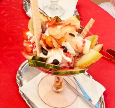 Eisbecher im Café Lorenzo