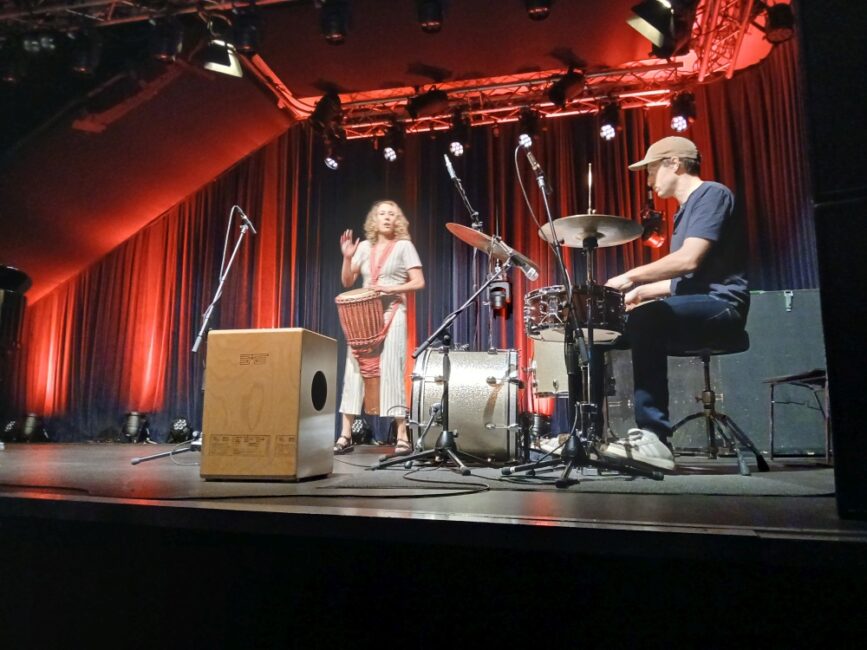Das Trommelduo Maria