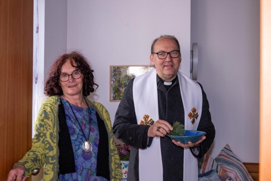 Elisabeth Draxl und Bischof Hermann Glettler