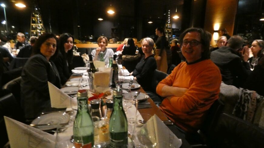 Mitarbeiterinnen beim Essen