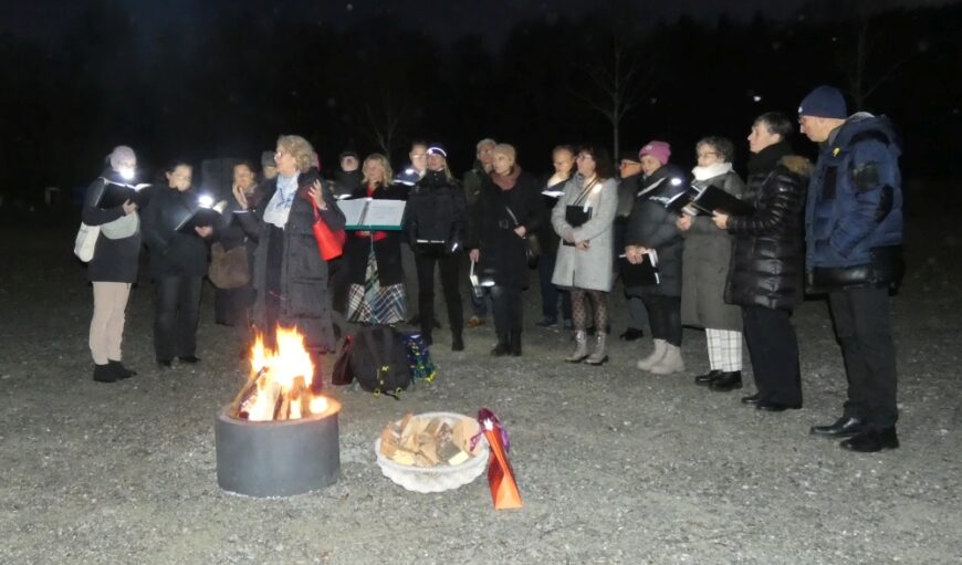 Vorsitzende Marina Baldauf bei ihrer Rede