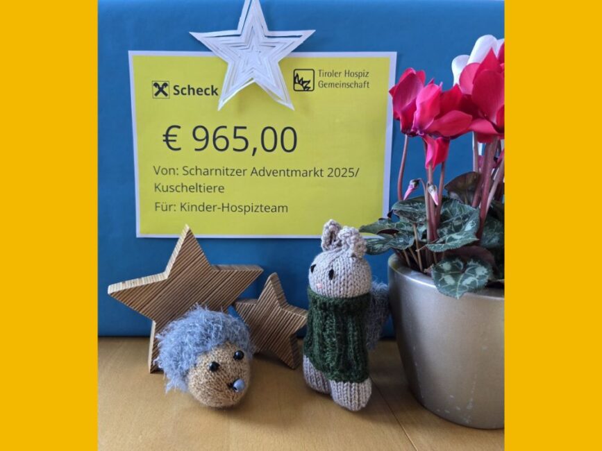 Foto von Scheck über 965,00 Euro für das Kinderhospizteam