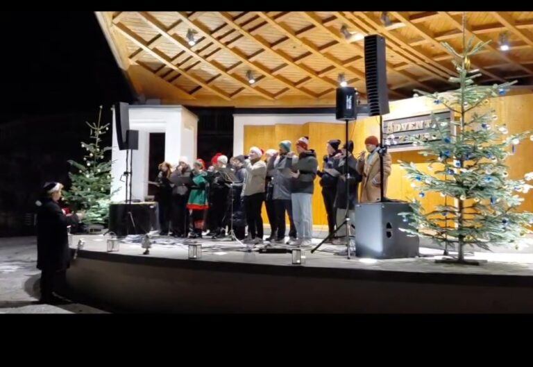 Die frosty voices auf der Bühne in Arzl im Pitztal