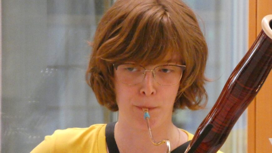 Der junge Musiker am Fagott