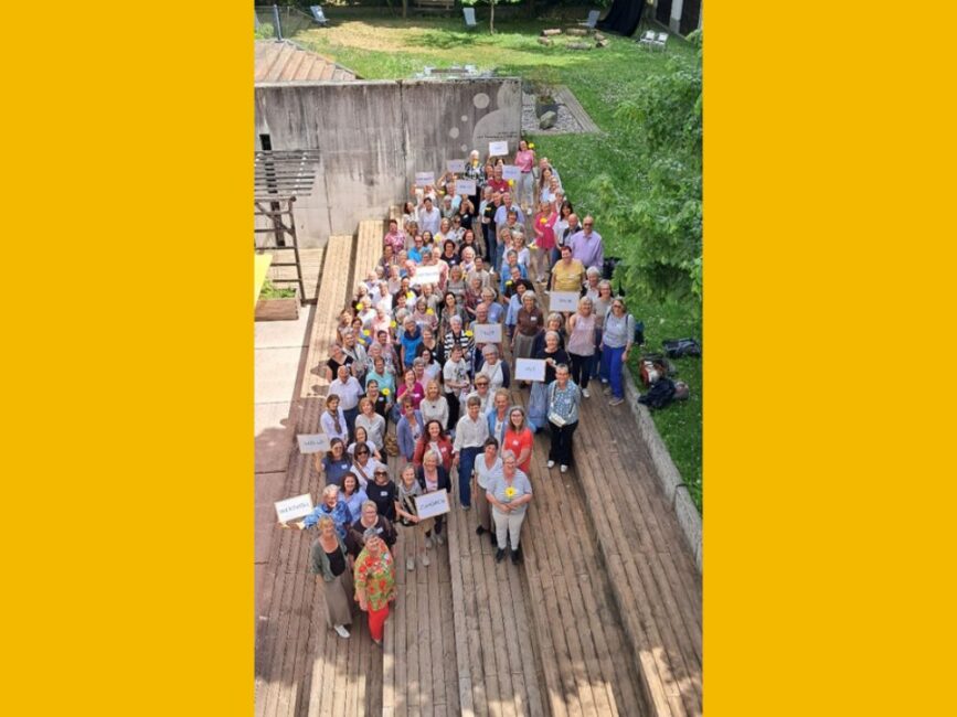 Gruppenfoto der Ehrenamtlichen beim Ehrenamtstag