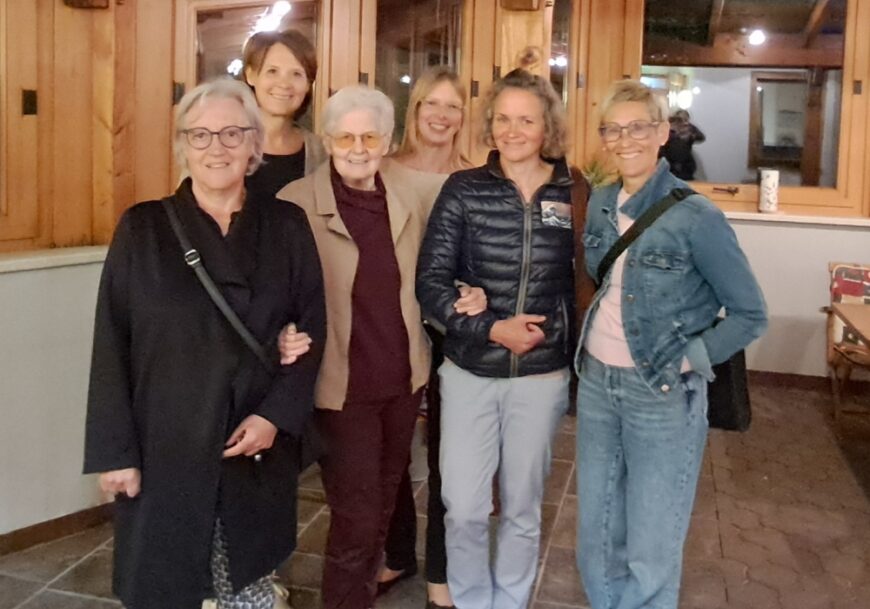 Das Hospizteam Zillertal bei der Teamsitzung