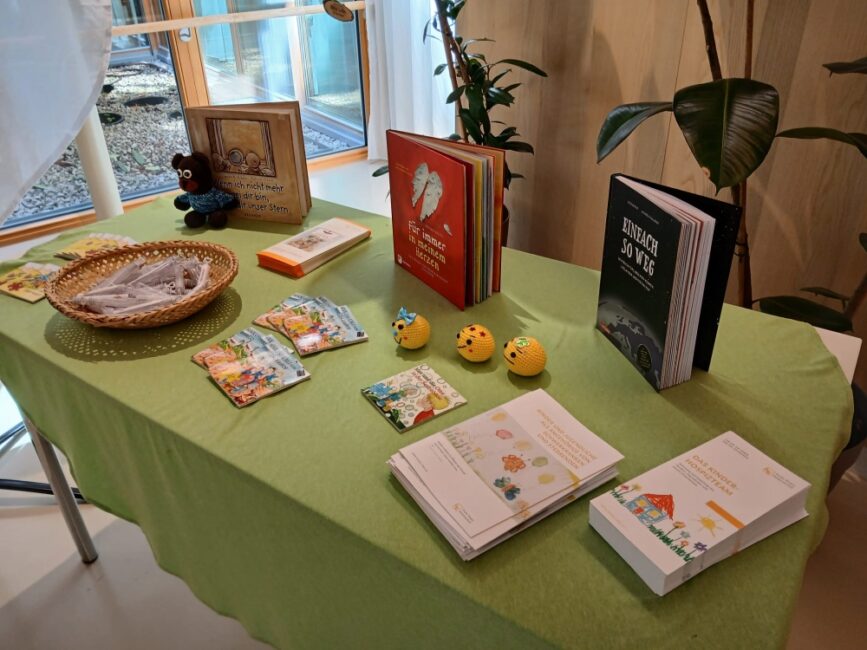Infostand Kinderhospiztag im Hospizhaus Tirol