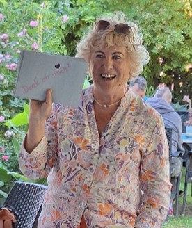 Dorli Kofer bei der Buchvorstellung