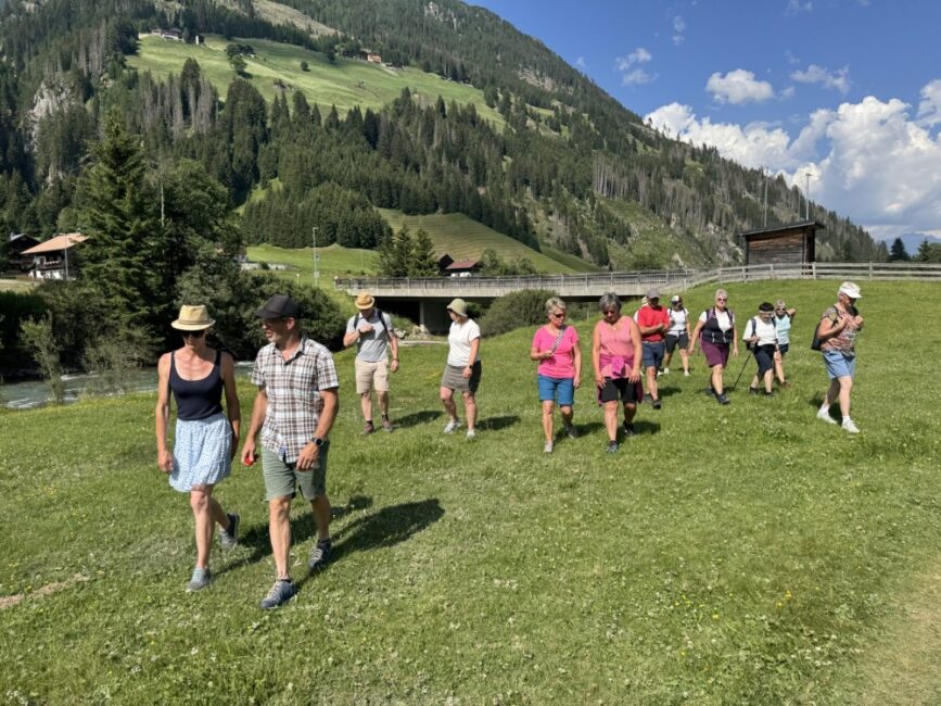 Der gemeinsame Start zur Trauerwanderung